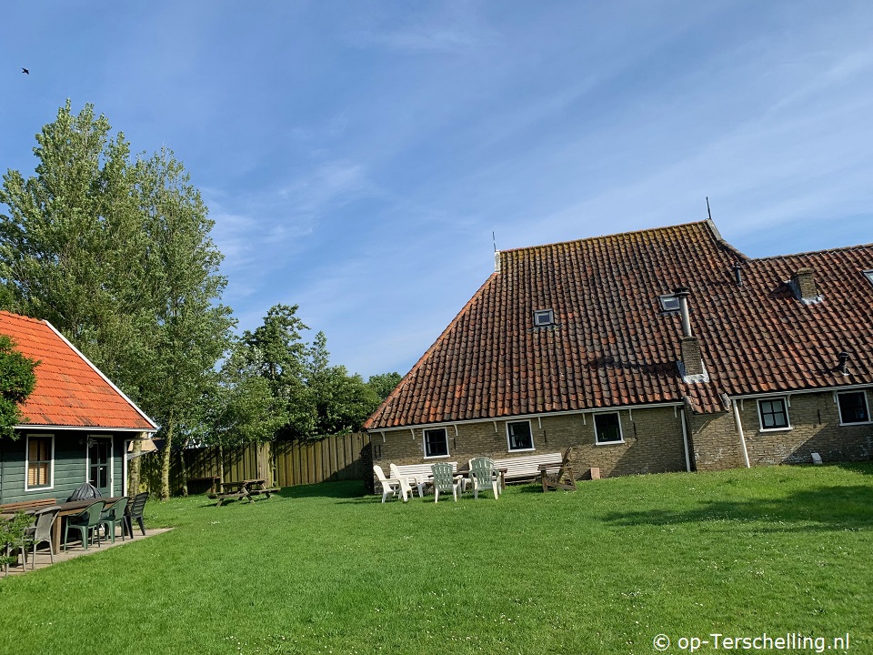 Buitenaanzicht Willemshoeve Buitenaanzicht Willemshoeve